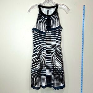 W118 By Walter Baker Black & White Sleeveless Dress. Size Small